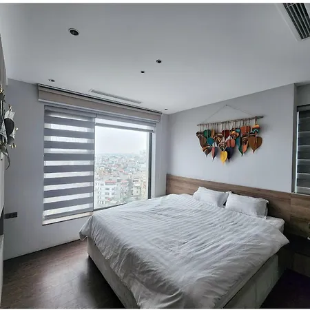 3 Brs Apt- Lake View - Free Laundry - Fast Wifi